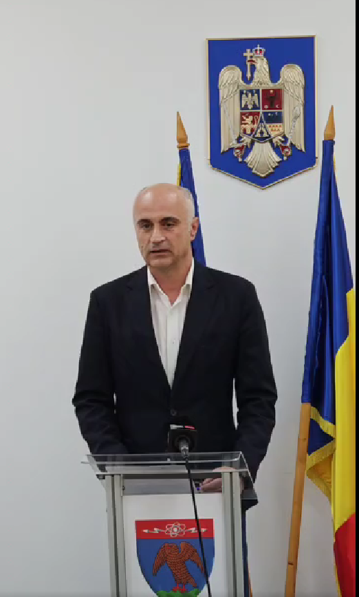Ion Georgescu, suspendat din funcţia de primar al oraşului Mioveni, arestat pentru trafic de influenţă