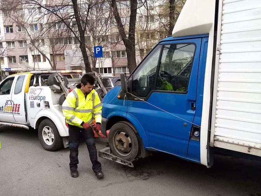 Amenzi de peste 8 milioane de lei au fost date de Poliţia Locală Sector 6 pentru maşinile staţionate neregulamentar, în primele 9 luni ale anului - FOTO