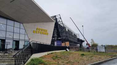 Sorin Grindeanu, în vizită pe şantierul noului Terminal de plecări externe al Aeroportului din Timişoara: Undeva la începutul anului viitor, în a doua jumătate a lunii ianuarie, această investiţie se va termina - FOTO