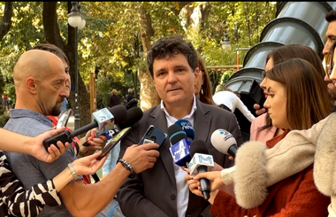 Nicuşor Dan: În momentul de faţă, datoria companiei Termoenergetica către ELCEN este de aproximativ 600 de milioane de lei. Datoria municipiului către Termoenergetica este zero