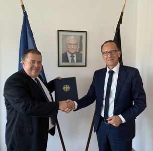 Ambasada Germaniei la Bucureşti anunţă sprijin de 1 milion de euro pentru cursurile şcolare în limba germană din România