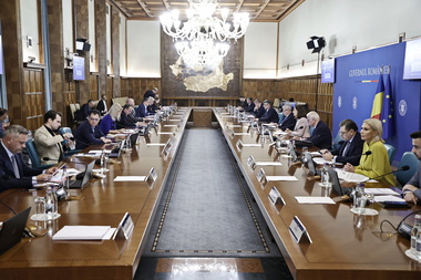 Guvernul a aprobat Memorandumul privind Planul Naţional de Acţiune pentru Implementarea Garanţiei pentru copii