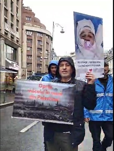 Critici aduse senatorului Titus Corlăţean, la mitingul susţinătorilor palestinienilor, pentru atitudinea sa pro Israel. Şi Guvernul României a fost criticat pentru că nu spune nimic despre copiii palestinieni morţi
