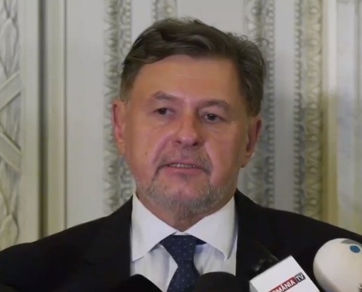 Rafila: Nu-l cunosc pe Dorian Popa, îmi cer scuze dacă trebuia să-l cunosc dar, având în vedere că discutăm despre cineva care conduce autovehicule sub influenţa drogurilor nu cred că trebuie să-i acordăm foarte multă atenţie
