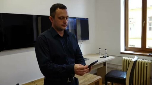 Maramureş - Salvatorul adolescentei găsite după o săptămână: Locul în care se afla, ca-n filmele horror. Nu cred că a bătut-o. Cred că din lipsă de alternativă s-o fi dus cu el / Poliţistul povesteşte filmul evenimentelor
