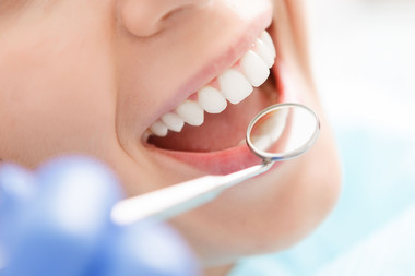 Deputaţii au adoptat un proiect pentru acordare şi decontarea serviciilor medicale stomatologice şi tratamentelor dentare persoanelor diagnosticate cu autism / Legea merge la promulgare