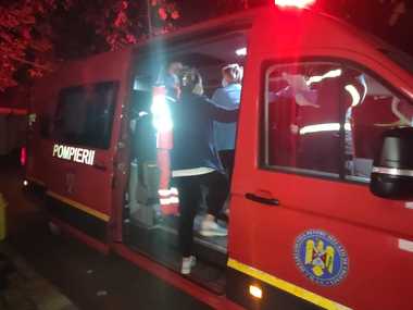 UPDATE - Trei pacienţi de la Spitalul de Psihiatrie Murgeni au murit şi un altul e în stare gravă, după ce toţi cei internaţi au mâncat alimente pe bază de peşte, oferite de o mănăstire/ 29 de pacienţi, transferaţi la spitale din Bârlad şi Vaslui - VIDEO