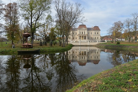 Lucrările de restaurare şi punere în valoare a Castelului Bánffy din Răscruci, finalizate - FOTO
