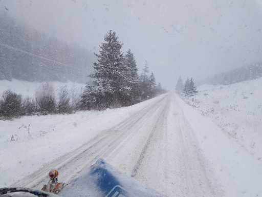 MAI: Peste 13.000 de pompieri, poliţişti şi jandarmi, pregătiţi să intervină în zonele vizate de atenţionările de Cod Galben şi Portocaliu de vreme severă