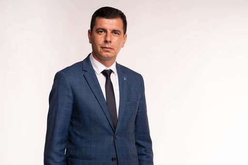 Emil Dumitru (PNL), despre ministrul Agriculturii: Se duce nepregătit la Bruxelles, de când a ajuns la minister este mai mult preocupat de a face campanie politică / Ce-i drept, nici nu prea înţelege mare lucru din funcţie