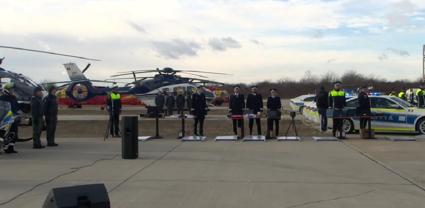 Patru elicoptere pentru supravegherea traficului rutier şi 300 de noi autospeciale vor intra în dotarea Poliţiei 