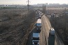 UPDATE - Proteste ale transportatorilor. Unii participanţi au pornit în coloană către Bucureşti. Ei reclamă valoarea mare a poliţelor RCA şi sunt nemulţumiţi de introducerea de taxe noi / Ministru: Nicio asociaţie nu îşi asumă protestul - FOTO, VIDEO