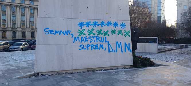 UPDATE - Grafitti pe pereţii unor lăcaşe de cult şi monumente din Sectoarele 1 şi 3 / Poliţiştii au deschis dosar penal / Mesajul purtătorului de cuvânt al Bisericii Ortodoxe Române - FOTO