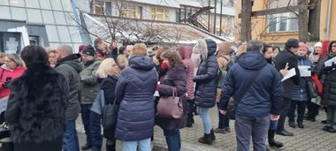 Timişoara: Protest al medicilor de familie şi din ambulatorii/ Nemulţumiri privind diminuarea punctului alocat pe consultaţie şi eliminarea unor sporuri - FOTO
