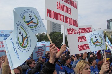 Sindicaliştii din sănătate afiliaţi Federaţiei Hipocrat anunţă că strâng semnături pentru declanşarea grevei generale