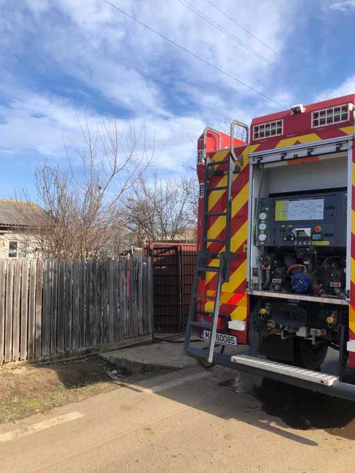 Giurgiu: Un incendiu s-a produs într-o casă din satul Brăniştari, din cauza unui scurtciurcuit produs la cablul unui televizor