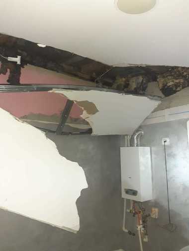 UPDATE - Vaslui: Un bărbat şi cei trei copii ai săi, răniţi în urma exploziei unei butelii / Toate victimile au fost transportate la unităţi sanitare din Iaşi