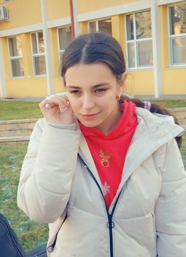 UPDATE - Adolescentă cu dificultăţi de vorbire şi locomotorii, căutată după ce nu a revenit la locuinţa sa din Bistriţa / Fata a fost găsită la câteva ore de la dispariţie