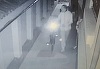 Un bărbat bănuit de furt a fost depistat de un poliţist aflat în timpul liber / El a sustras o bicicletă din curtea unui imobil din Sectorul 1, în valoare de aproximativ 4.000 lei - VIDEO