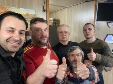 Marinarii ucraineni care au intrat în grevă pe o navă aflată în Portul Constanţa şi-au primit salariile restante şi au încetat protestul - FOTO