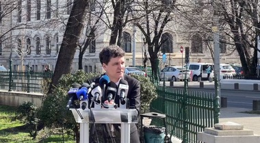Nicuşor Dan: Un pasaj îţi rezolvă problema locală, dar nu rezolvă problema globală. Noi nu am simţit o îmbunătăţire de trafic în Bucureşti după ce anul trecut am făcut  patru pasaje