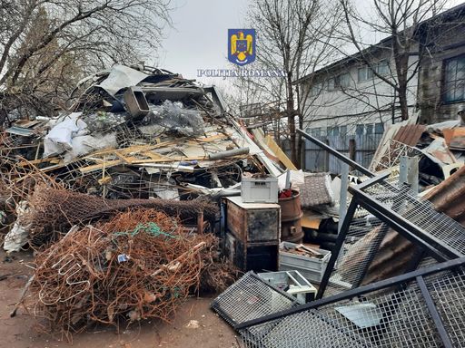 Galaţi: Percheziţii într-un dosar de delapidare / Prejudiciul e de peste un milion lei / Administratorul firmei cu activitate în colectarea deşeurilor metalice reciclabile e cercetat în libertate - FOTO, VIDEO 