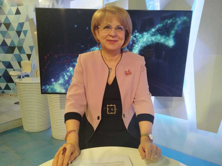 Alis Grasu afirmă că operatorii 112 sunt instruiţi să citească printre rânduri, dacă apelantul nu poate vorbi clar: Tonul vocii celui care apelează 112 poate spune foarte mult pentru un operator cu experienţă

