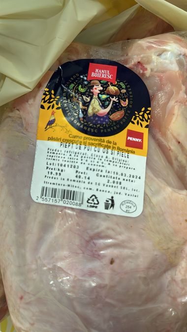 ANPC: Salmonella a fost descoperită în mai multe produse de pasăre de la Penny