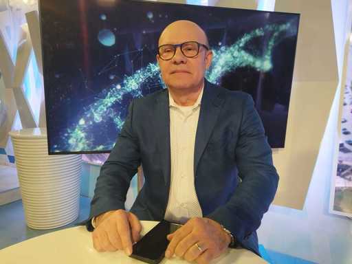 Medic: Este foarte important ca oamenii să înţeleagă etapele unui accident vascular cerebral şi, când au primele semne, să se îndrepte spre spital/ Fiecare minut, fiecare oră înseamnă scăderea şansei de recuperare a pacientului