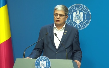 Boloş: Cel care stă în concediu medical primeşte mai mulţi bani decât atunci când este la serviciu. Nu e taxă pe concedii medicale, ci contribuţie la asigurările sociale de sănătate