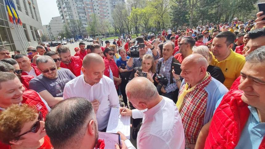 Radu Mihaiu: Am luat semnături de la Rareş Hopincă şi Cătălin Cîrstoiu pe lista USR pentru alegerile locale / În schimbul a două semnături PSD-PNL, am dat o semnătură USR, cred că e un echilibru corect