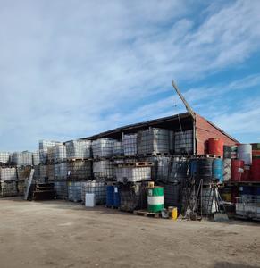 Constanţa: Firmă care colectează deşeuri, amendată cu 50.000 de lei de Garda de Mediu pentru că a depăşit capacitatea maximă de stocare