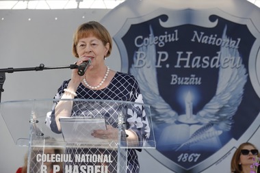 Buzău - Directorul Colegiului ”B.P Hasdeu” a demisionat: Dacă soarta colegiului şi ceea ce se întâmplă cu încadrarea personalului didactic poate fi considerat un motiv personal, atunci de aceea mi-am dat demisia / Care este de fapt motivul demisiei