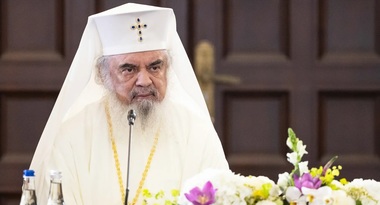 UPDATE - Patriarhul Daniel: Aşteptăm cu speranţă concretizarea creşterii sprijinului salarial pentru personalul neclerical al cultelor recunoscute la nivelul salariului minim pe economie / Ciolacu: Guvernul va sprijini activităţile cultelor religioase