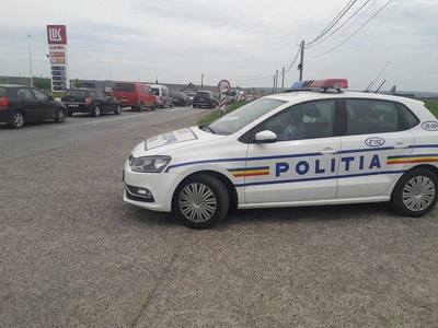 Cinci poliţişti din cadrul IPJ Alba, obligaţi la muncă în folosul comunităţii, după ce au decontat banii aferenţi voucherelor de vacanţă în baza unor documente false 