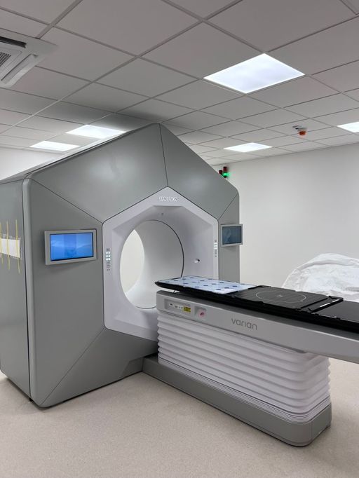 Ministerul Sănătăţii a selectat grupul tehnic de lucru pentru construriea Centrului Naţional de Protonoterapie în valoare de 70 de milioane de euro. Licitaţia va fi lansată în luna august 


