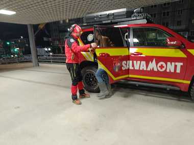 Salvamont România, zece reguli esenţiale pentru o drumeţie în siguranţă pe munte / Echipele Salvamont, pregătite să intervină în minivacanţă


