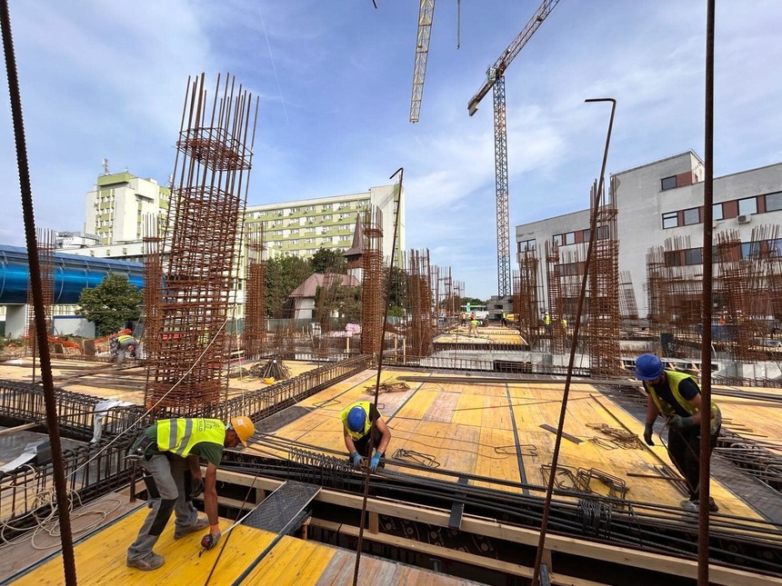 Alexandru Rafila: România construieşte Centre de Arşi Grav! La doar 10 luni de la semnarea contractului, Centrul de Arşi Grav de la Timişoara prinde contur