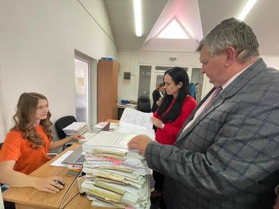 Simona Bucura-Oprescu, vizite inopinate la Casa de Pensii şi la ITM Suceava: Procentul de digitizare a dosarelor de pensii la Suceava e printre cele mai mari din ţară, de 99,2%