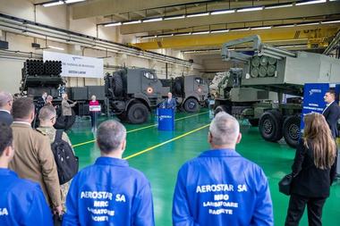 Centrul Naţional de Mentenanţă pentru sistemul HIMARS, inaugurat la Aerostar Bacău / Angel Tîlvăr: Creează oportunitatea ca ţările din zonă ale căror armate sunt dotate cu astfel de sisteme să îşi trimită tehnica pentru mentenanţă sau reparaţii aici 