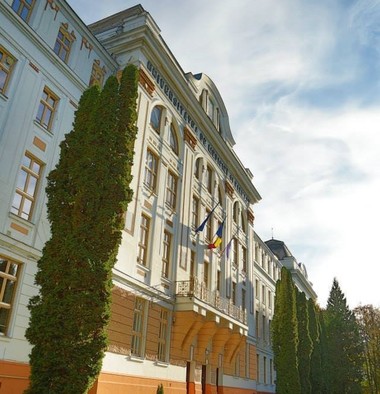 Universitatea de Medicină, Farmacie, Ştiinţe şi Tehnologie din Târgu Mureş anunţă că a atras un buget de aproape 5 milioane de euro din programul Erasmus+, cea mai mare sumă din cadrul competiţiein din acest an