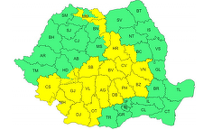 Cod galben de ploi, vijelii şi grindină, în Oltenia, sudul şi estul Transilvaniei, sudul Banatului, jumătatea de nord a Munteniei, sud-vestul Moldovei şi Maramureş/ Cod galben de caniculă, în Muntenia, în sudul Olteniei şi în zona continentală a Dobrogei