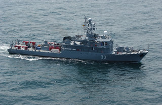 Un dragor maritim al Forţelor Navale Române se va integra într-un grup operativ pentru combaterea minelor marine din Marea Neagră