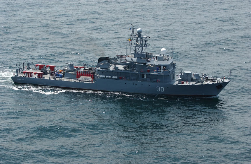 Un dragor maritim al Forţelor Navale Române se va integra într-un grup operativ pentru combaterea minelor marine din Marea Neagră