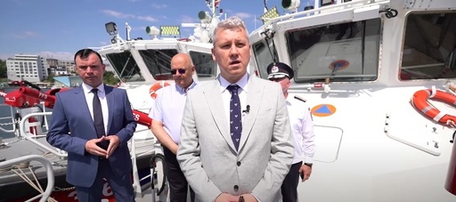 Trei noi şalupe multirol au intrat în dotarea IGSU / Predoiu: Provocările pe zona de rezilienţă şi intervenţii în situaţii critice sunt în creştere. MAI  lucrează pentru a-şi îmbunătăţi capacitatea de intervenţie