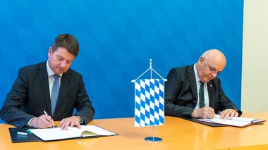 DSU, acord de cooperare cu Ministerul de Interne al landului Bavaria / Acordul prevede schimbul de informaţii cu privire la cele mai bune practici în gestionarea situaţiilor limită, pregătirea şi sistemele de avertizare timpurie