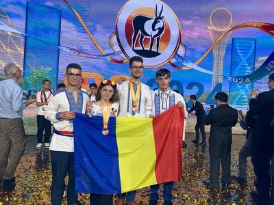 Lotul naţional al României a obţinut două medalii de bronz şi o menţiune la cea de-a 35-a ediţie a Olimpiadei Internaţionale de Biologie, care s-a desfăşurat în Astana, Kazahstan