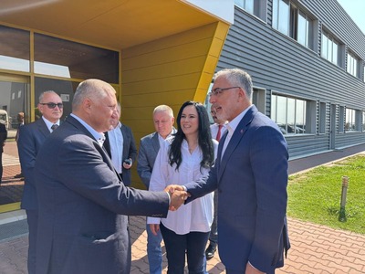 Ministrul Muncii, Simona Bucura-Oprescu şi omologul din Turcia, Vedat Işıkhan, vizită la două fabrici din Argeş
