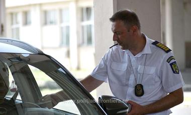 Poliţia de frontieră: Peste jumătate de milion de persoane au tranzitat graniţa în ultimele 24 de ore