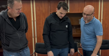 Sebastian Burduja, la centrul de comandă al Electrica (DEER - Muntenia Nord) din Galaţi: La finalul zilei, peste 90% dintre gospodăriile fără acces la energie electrică au fost reconectate / Mai sunt 2.232 utilizatori nealimentaţi